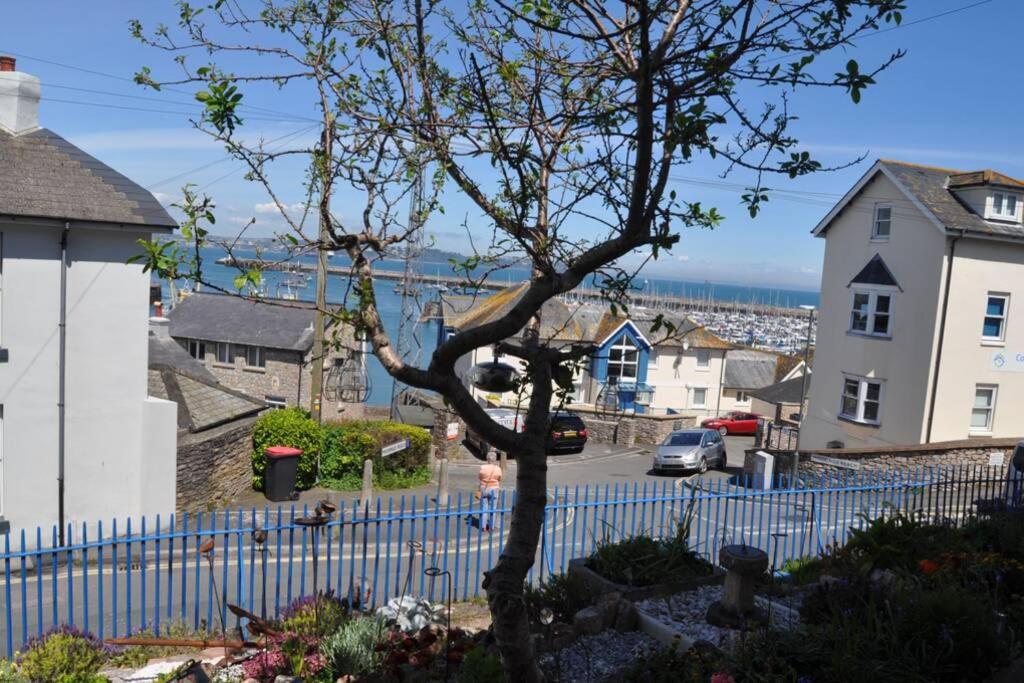 Luxury Dog Friendly Home In Brixham Harbour With Sea Views And Free Parking Экстерьер фото